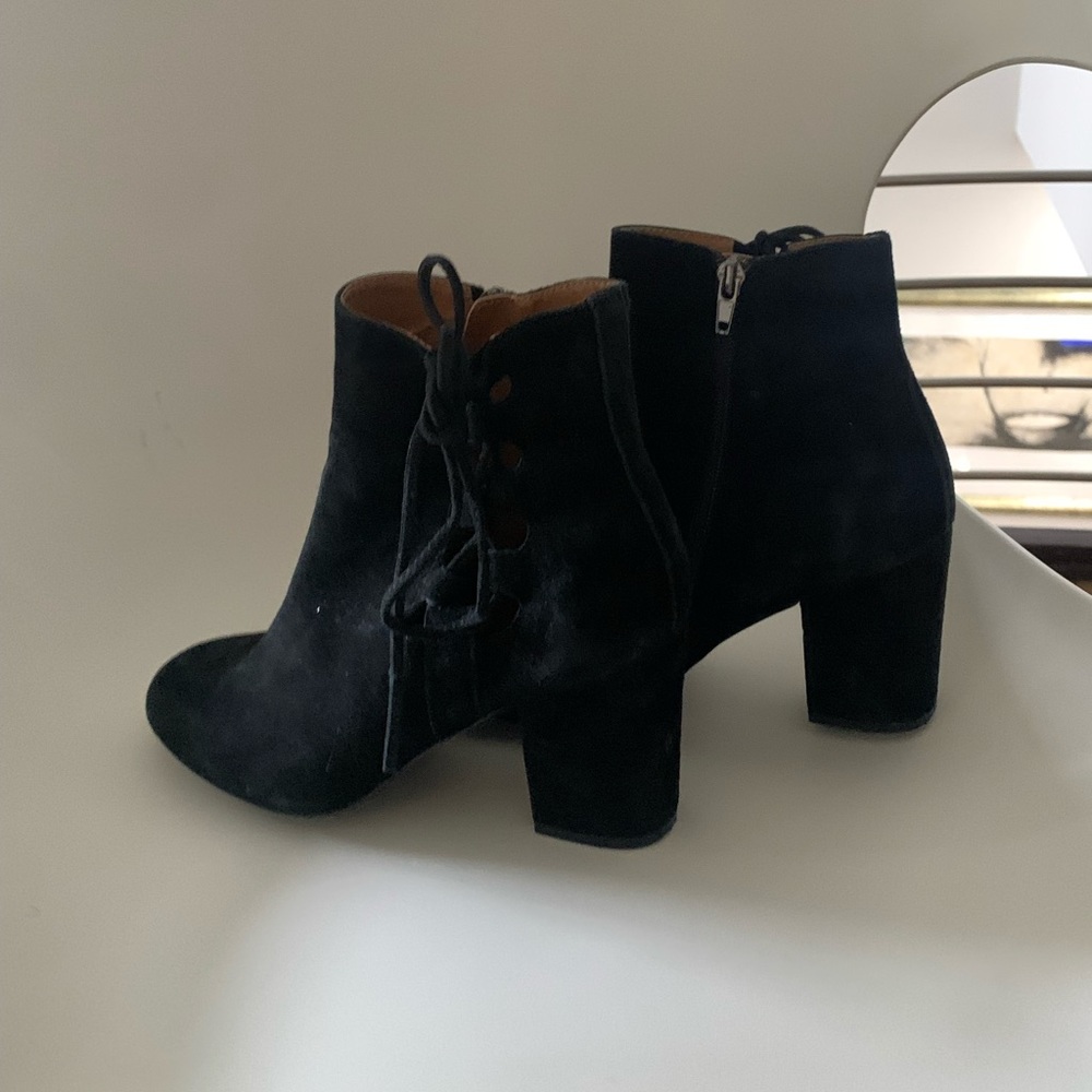 Steve Madden Suede Booties